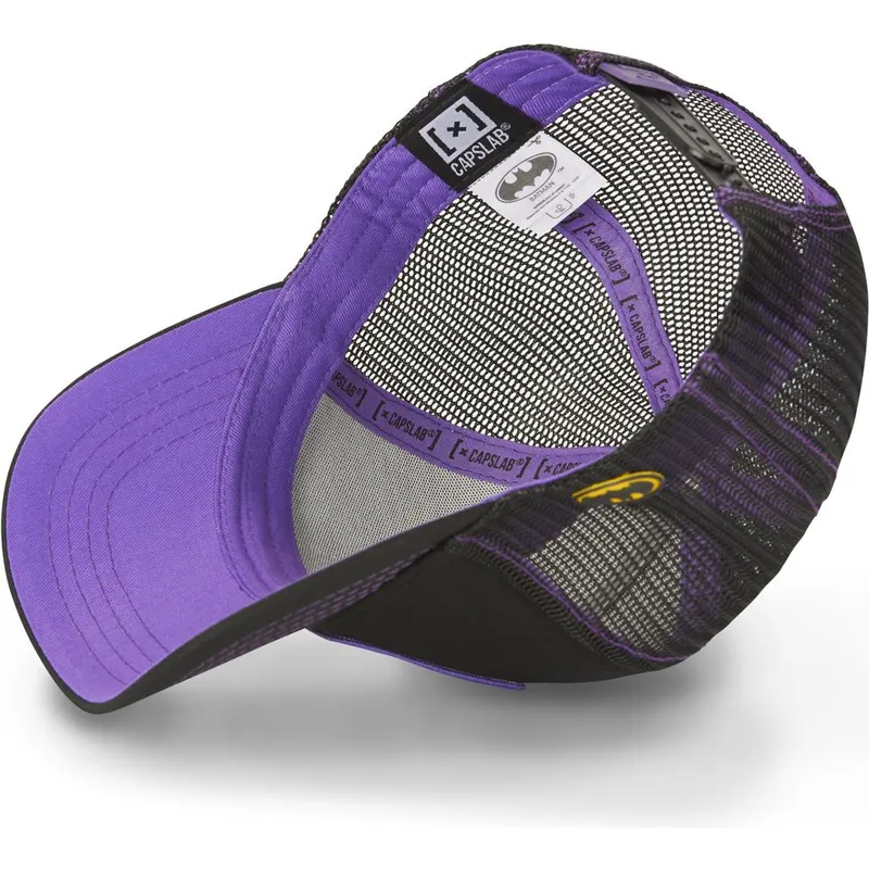 mutzen-gebogen-schwarz-snapback-batman-dc-comics-von-capslab