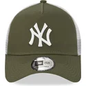 new-era-9forty-a-frame-new-york-yankees-mlb-green-and-white-trucker-hat