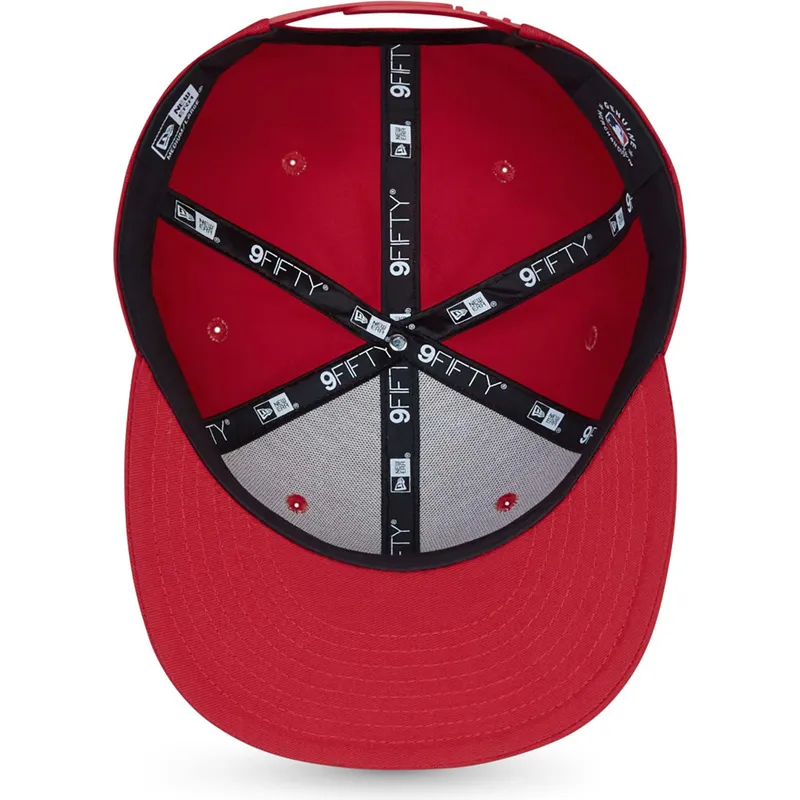 rote-flache-snapback-kappe-9fifty-essential-der-new-york-yankees-mlb-von-new-era rote-flache-snapback-kappe-9fifty-essential-der-new-york-yankees-mlb-von-new-era