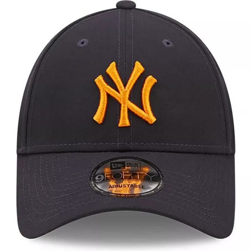 casquette-courbee-bleue-marine-ajustable-avec-logo-orange-9forty-repreve-new-york-yankees-mlb-new-era