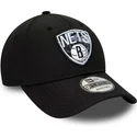 mutzen-gebogen-schwarz-verstellbares-band-9forty-print-infill-der-brooklyn-nets-nba-von-new-era