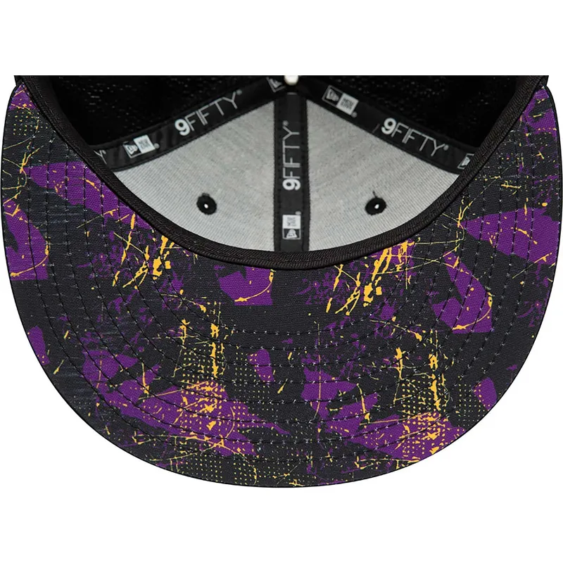 mutzen-flach-schwarz-snapback-9fifty-print-infill-der-los-angeles-lakers-nba-von-new-era mutzen-flach-schwarz-snapback-9fifty-print-infill-der-los-angeles-lakers-nba-von-new-era