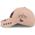 mutzen-gebogen-rosa-verstellbares-band-9forty-von-new-era