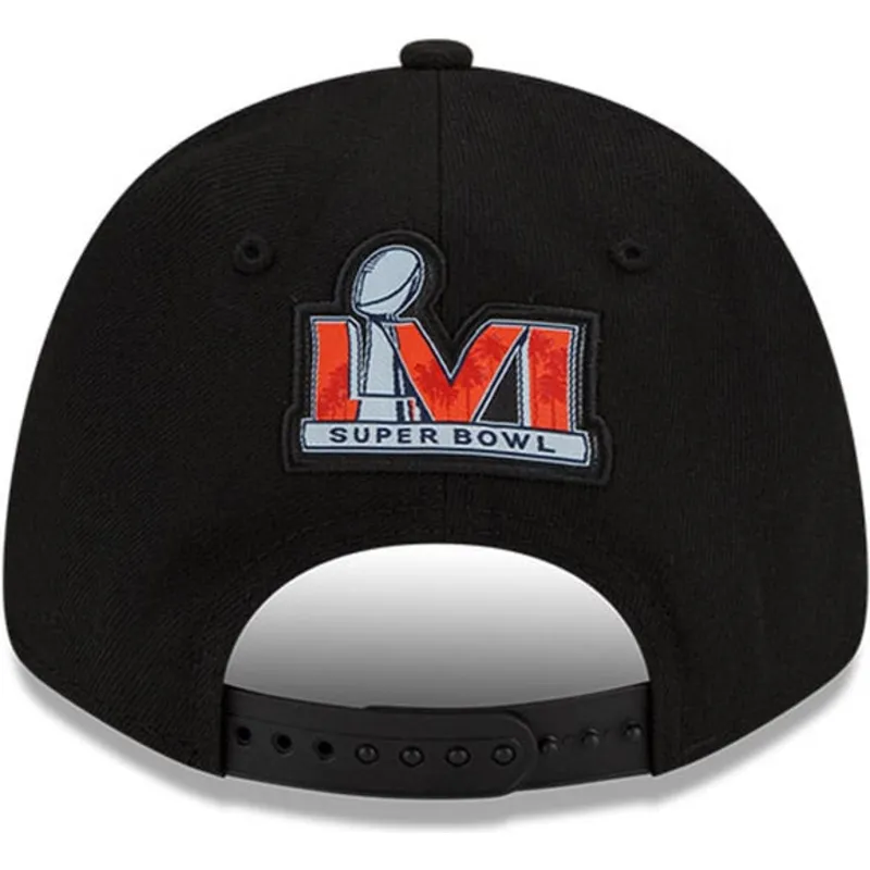 mutzen-gebogen-schwarz-snapback-9forty-parade-super-bowl-champions-lvi-2022-der-los-angeles-rams-nfl-von-new-era