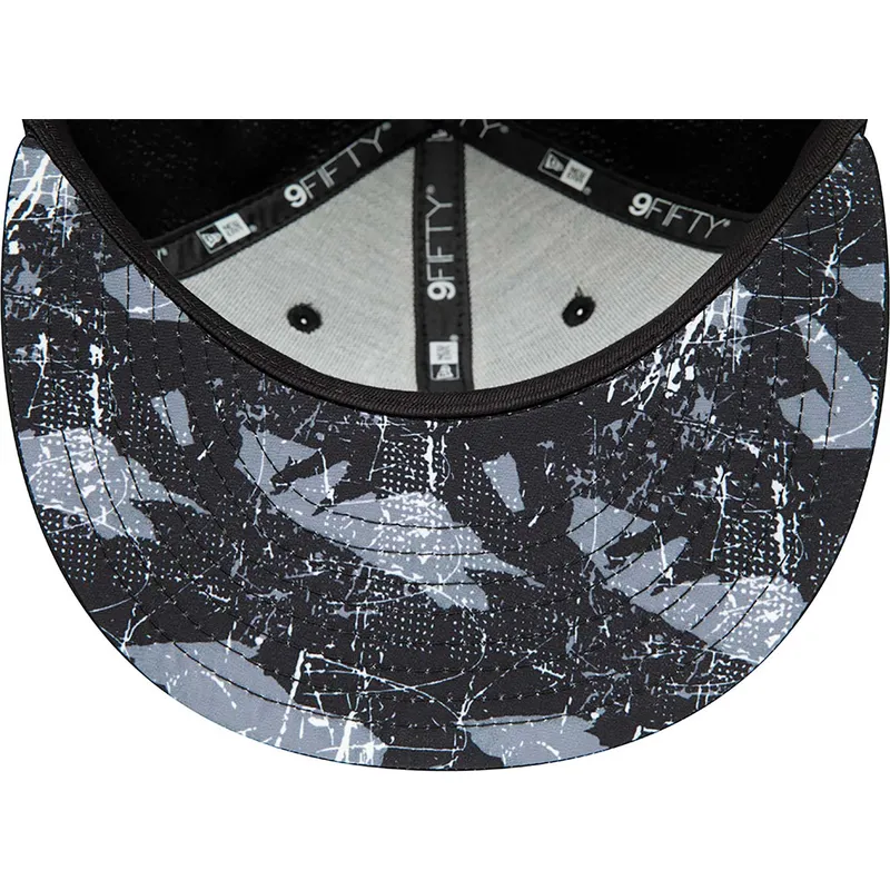 mutzen-flach-schwarz-snapback-9fifty-print-infill-der-brooklyn-nets-nba-von-new-era
