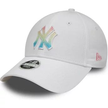 New Era Curved Brim Women Multicolor Logo 9FORTY Ombre Infill New York Yankees MLB White Adjustable Cap