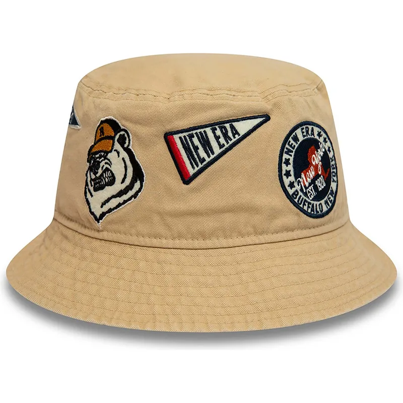eimer-beige-der-bucket-beige-buffalo-new-york-all-over-patch-von-new-era eimer-beige-der-bucket-beige-buffalo-new-york-all-over-patch-von-new-era