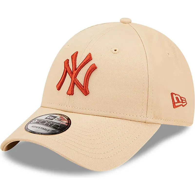 mutzen-gebogen-beige-verstellbares-band-marron-9forty-league-essential-der-new-york-yankees-mlb-von-new-era