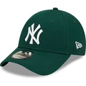 mutzen-gebogen-grun-verstellbares-band-9forty-league-essential-der-new-york-yankees-mlb-von-new-era