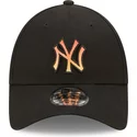 casquette-courbee-noire-ajustable-avec-logo-orange-9forty-gradient-infill-new-york-yankees-mlb-new-era