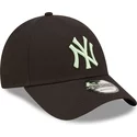 casquette-courbee-noire-ajustable-avec-logo-vert-9forty-league-essential-new-york-yankees-mlb-new-era