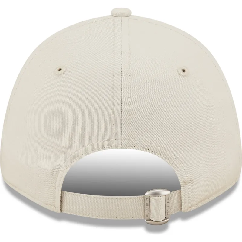 mutzen-gebogen-beige-verstellbares-band-9forty-league-essential-der-new-york-yankees-mlb-von-new-era