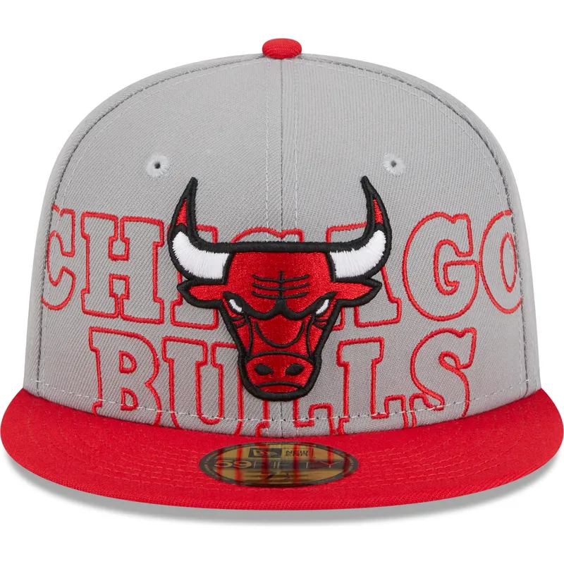 graue-und-rote-anliegende-flat-cap-59fifty-draft-edition-2023-der-chicago-bulls-nba-von-new-era