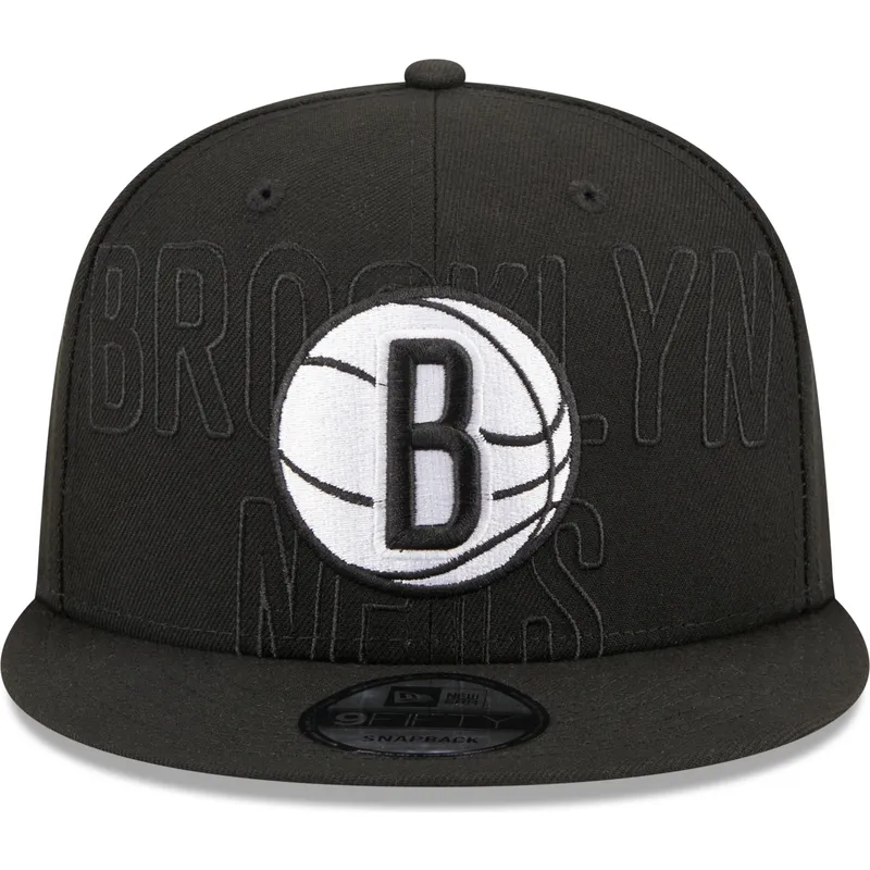 schwarze-flache-snapback-kappe-9fifty-draft-edition-2023-der-brooklyn-nets-nba-von-new-era schwarze-flache-snapback-kappe-9fifty-draft-edition-2023-der-brooklyn-nets-nba-von-new-era