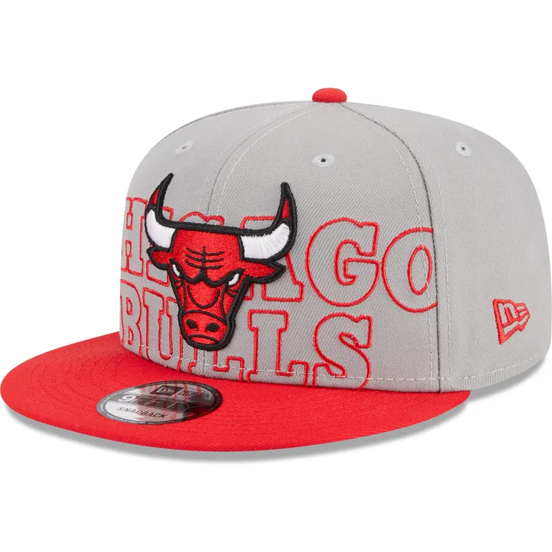 graue-und-rote-flache-snapback-kappe-9fifty-draft-edition-2023-von-chicago-bulls-nba-von-new-era graue-und-rote-flache-snapback-kappe-9fifty-draft-edition-2023-von-chicago-bulls-nba-von-new-era