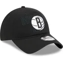 schwarze-verstellbare-gebogene-kappe-9twenty-draft-edition-2023-der-brooklyn-nets-nba-von-new-era