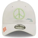 mutzen-gebogen-weiss-verstellbares-band-9twenty-von-new-era