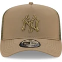 mutzen-gebogen-grun-snapback-a-frame-tech-ripstop-der-new-york-yankees-mlb-von-new-era