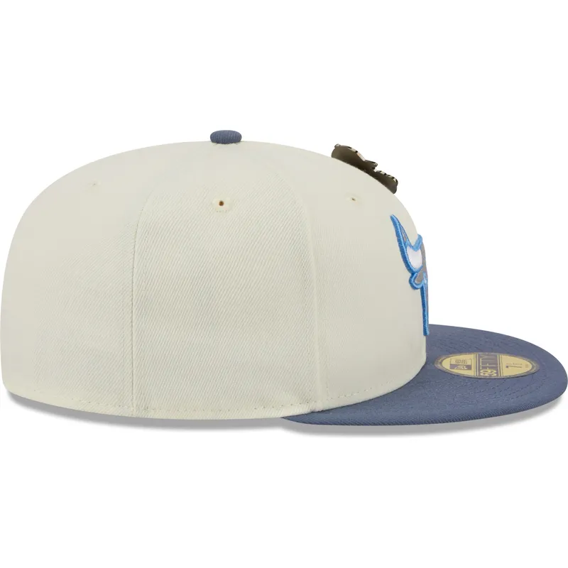 graue-und-blaue-anliegende-flat-cap-59fifty-the-elements-air-pin-der-chicago-bulls-nba-von-new-era