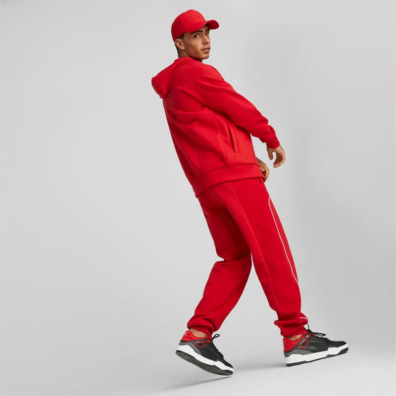 rote-verstellbare-curved-cap-mit-rotem-sptwr-style-logo-von-ferrari-formula-1-von-puma