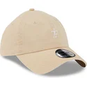 beige-gebogene-verstellbare-kappe-casual-classic-stickman-von-manchester-united-football-club-premier-league-von-new-era