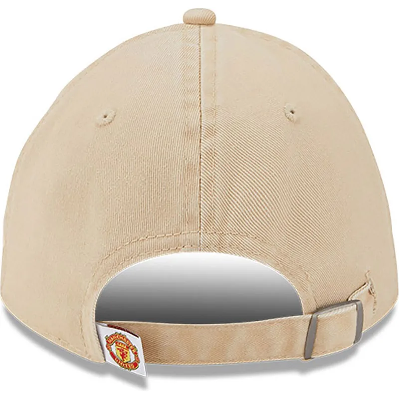 beige-gebogene-verstellbare-kappe-casual-classic-stickman-von-manchester-united-football-club-premier-league-von-new-era
