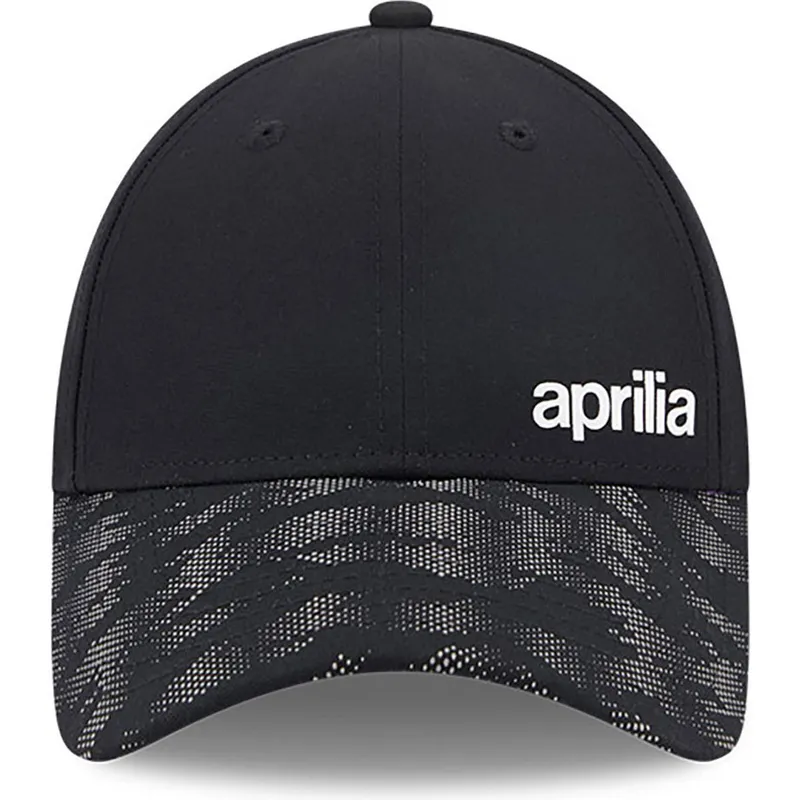 schwarze-verstellbare-curved-cap-9forty-reflective-visor-von-aprilia-piaggio-von-new-era schwarze-verstellbare-curved-cap-9forty-reflective-visor-von-aprilia-piaggio-von-new-era