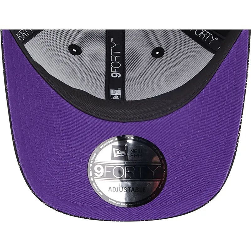 schwarze-verstellbare-curved-cap-9forty-reflective-visor-von-aprilia-piaggio-von-new-era schwarze-verstellbare-curved-cap-9forty-reflective-visor-von-aprilia-piaggio-von-new-era