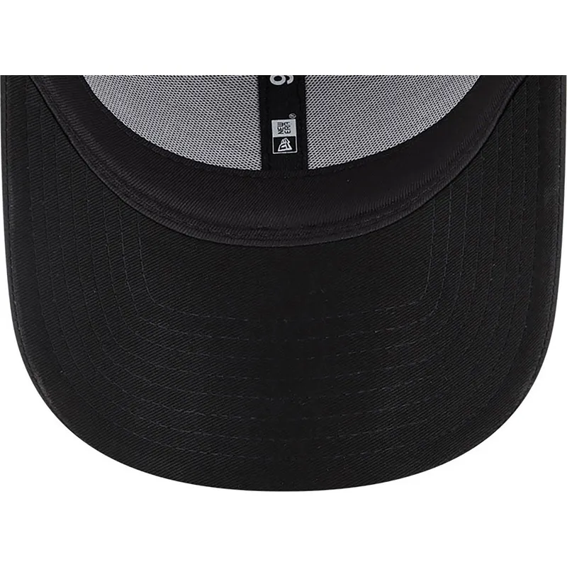 schwarze-verstellbare-curved-cap-9forty-ripstop-von-ducati-motor-motogp-von-new-era schwarze-verstellbare-curved-cap-9forty-ripstop-von-ducati-motor-motogp-von-new-era