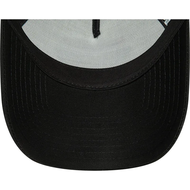 mutzen-gebogen-schwarz-snapback-a-frame-von-new-era mutzen-gebogen-schwarz-snapback-a-frame-von-new-era