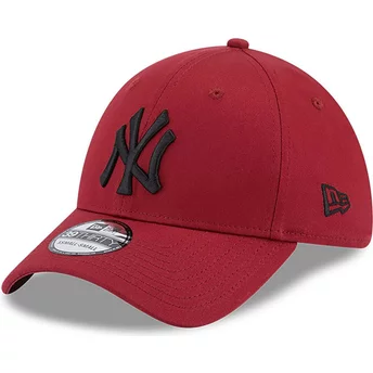 New Era Curved Brim Navy Blue Logo 39THIRTY Comfort New York Yankees MLB Red Fitted Cap