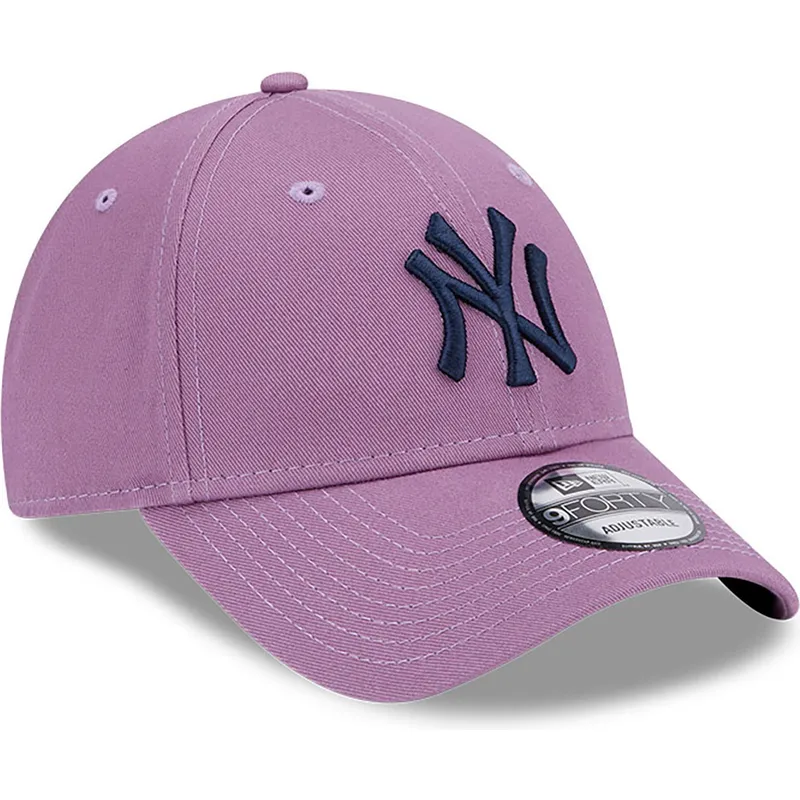 mutzen-gebogen-violett-verstellbares-band-9forty-league-essential-der-new-york-yankees-mlb-von-new-era
