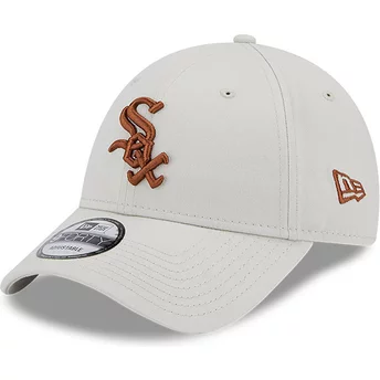 Casquette courbée beige ajustable avec logo marron 9FORTY League Essential Chicago White Sox MLB New Era
