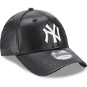 mutzen-gebogen-schwarz-verstellbares-band-9forty-leather-der-new-york-yankees-mlb-von-new-era