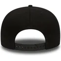 schwarze-flache-snapback-kappe-9fifty-black-on-black-der-new-york-yankees-mlb-von-new-era