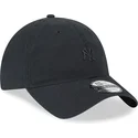 casquette-courbee-noire-ajustable-avec-logo-noir-9twenty-mini-logo-new-york-yankees-mlb-new-era