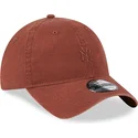 mutzen-gebogen-braun-verstellbares-band-9twenty-mini-der-new-york-yankees-mlb-von-new-era