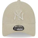 mutzen-gebogen-beige-verstellbares-band-9forty-wide-cord-der-new-york-yankees-mlb-von-new-era