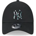 mutzen-gebogen-schwarz-verstellbares-band-9forty-seasonal-infill-der-new-york-yankees-mlb-von-new-era