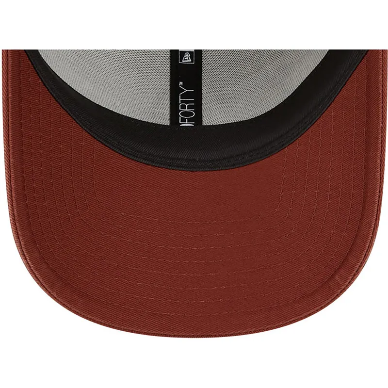 mutzen-gebogen-braun-verstellbares-band-9forty-washed-canvas-der-boston-red-sox-mlb-von-new-era
