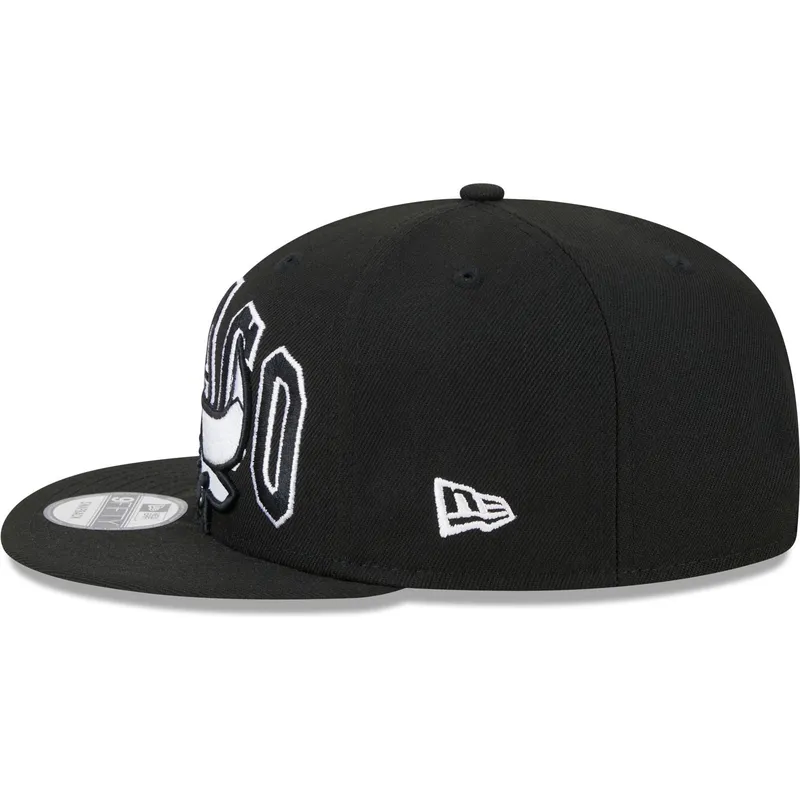 schwarze-flache-snapback-kappe-9fifty-tip-off-2023-der-chicago-bulls-nba-von-new-era