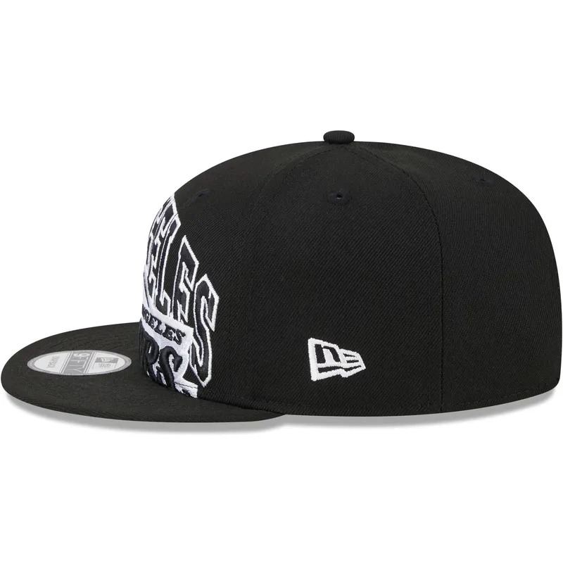 schwarze-flache-snapback-kappe-9fifty-tip-off-2023-der-los-angeles-lakers-nba-von-new-era