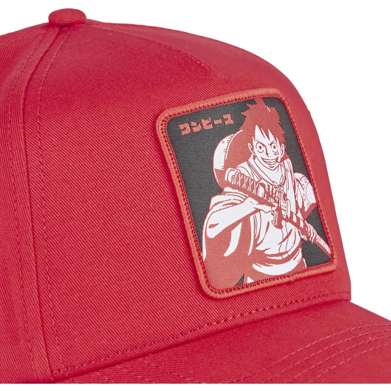 mutzen-gebogen-rot-snapback-monkey-d-luffy-one-piece-von-capslab