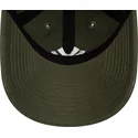 grune-verstellbare-curved-cap-9twenty-league-essential-der-new-york-yankees-mlb-von-new-era