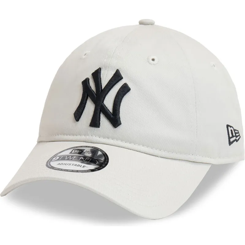 beige-verstellbare-curved-cap-mit-schwarzem-logo-9twenty-league-essential-der-new-york-yankees-mlb-von-new-era beige-verstellbare-curved-cap-mit-schwarzem-logo-9twenty-league-essential-der-new-york-yankees-mlb-von-new-era