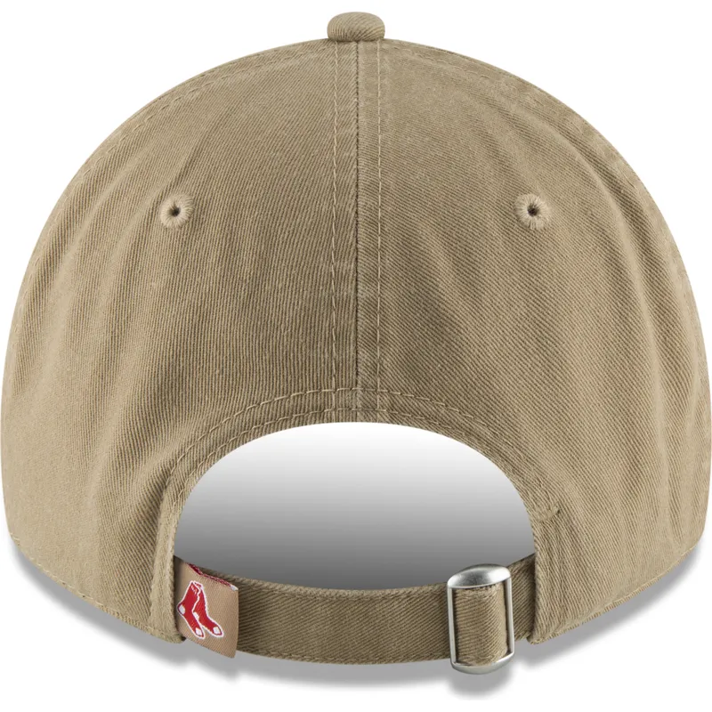 hellbraune-verstellbare-curved-cap-mit-rotem-logo-9twenty-core-classic-der-boston-red-sox-mlb-von-new-era