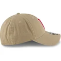 hellbraune-verstellbare-curved-cap-mit-rotem-logo-9twenty-core-classic-der-boston-red-sox-mlb-von-new-era