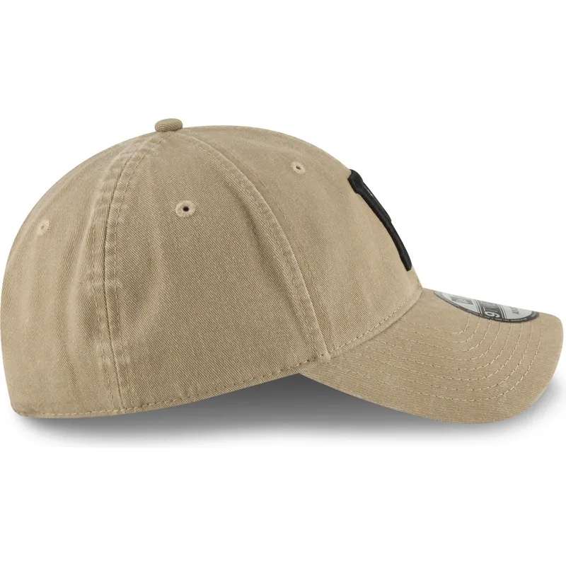 braune-verstellbare-curved-cap-mit-schwarzem-logo-9twenty-core-classic-der-pittsburgh-pirates-mlb-von-new-era braune-verstellbare-curved-cap-mit-schwarzem-logo-9twenty-core-classic-der-pittsburgh-pirates-mlb-von-new-era