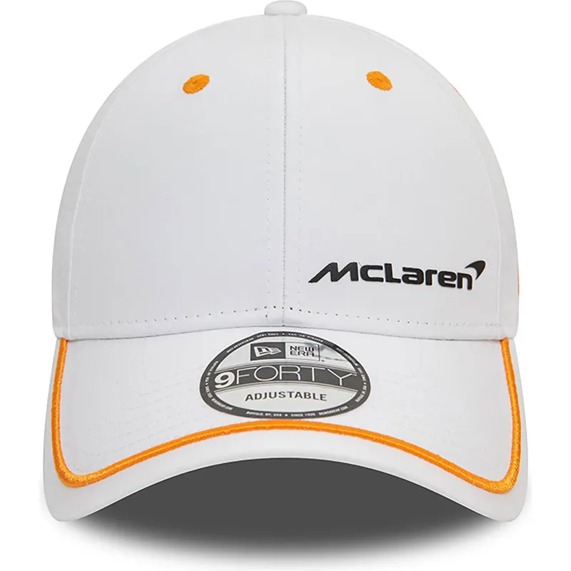 mutzen-gebogen-weiss-verstellbares-band-9forty-contrast-piping-der-mclaren-racing-formula-1-von-new-era