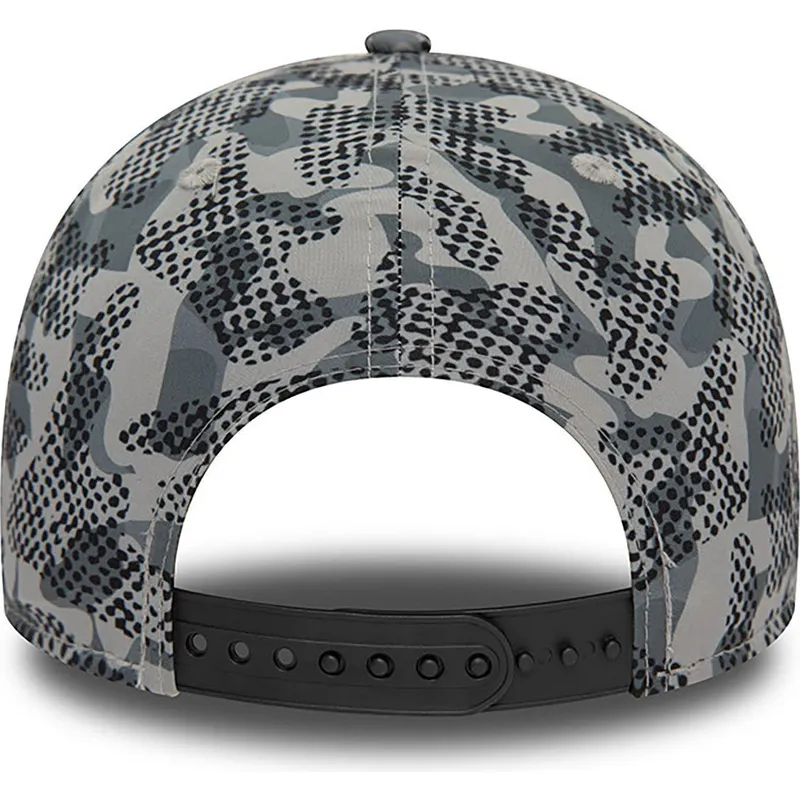 mutzen-gebogen-tarnung-snapback-9forty-der-mclaren-racing-formula-1-von-new-era